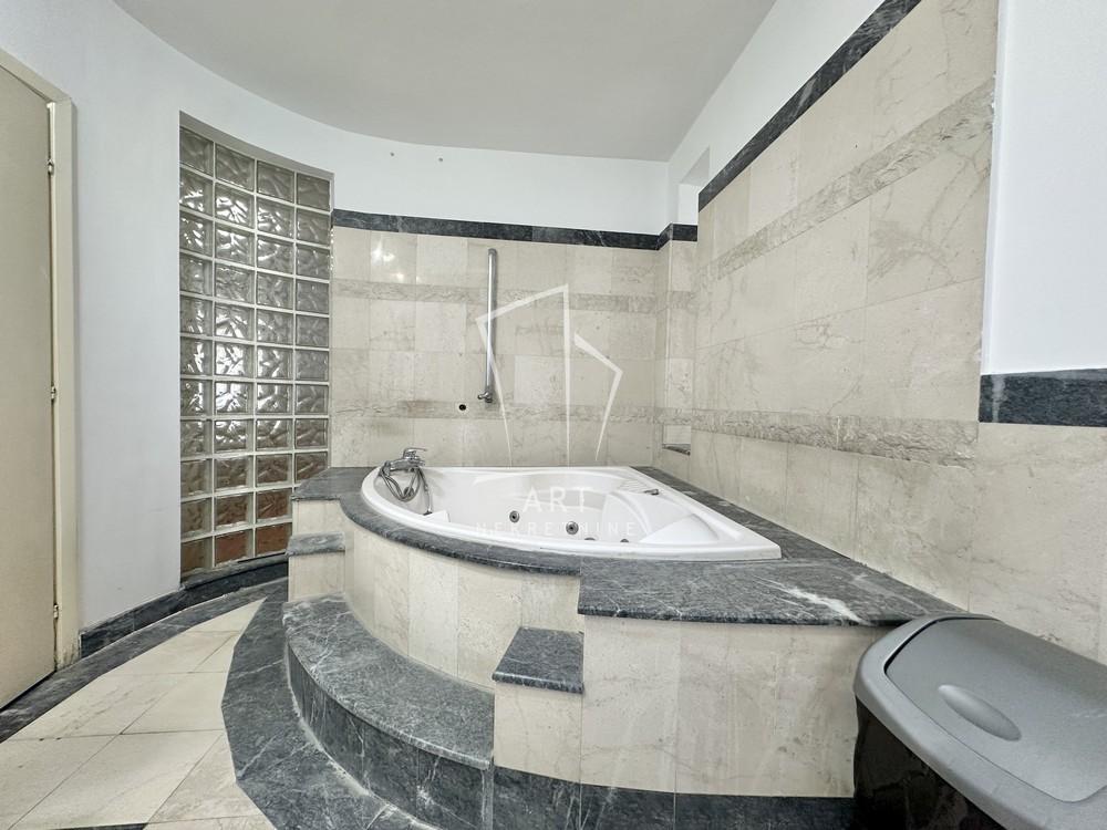 Slika 11 - Đevđelijska, Kuća za izdavanje, 198m2, 2.500€