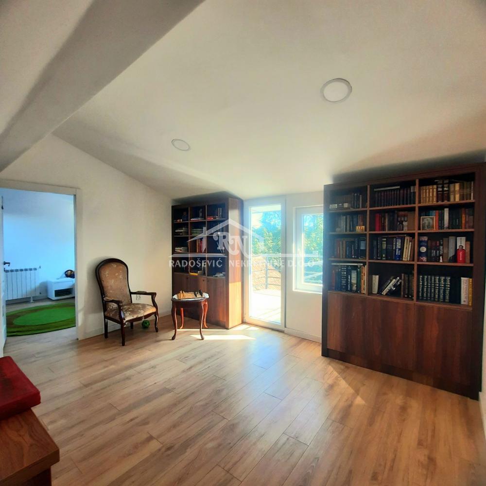 Slika 7 - Beogradskog bataljona, Četvorosoban stan na prodaju, 102m2, 390.000€