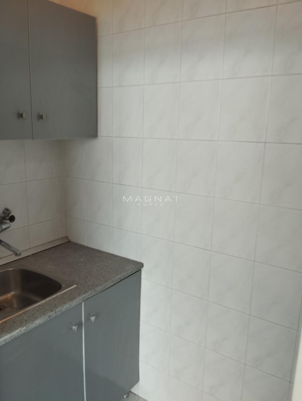 Slika 2 - Rasinska,  Lokal za izdavanje, 102m2, 900€