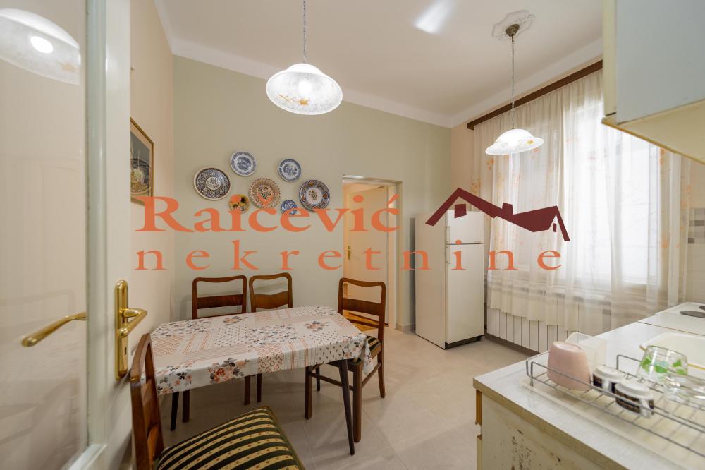 Slika 4 - Boze Jankovica, Trosoban stan na prodaju, 72m2, 220.000€