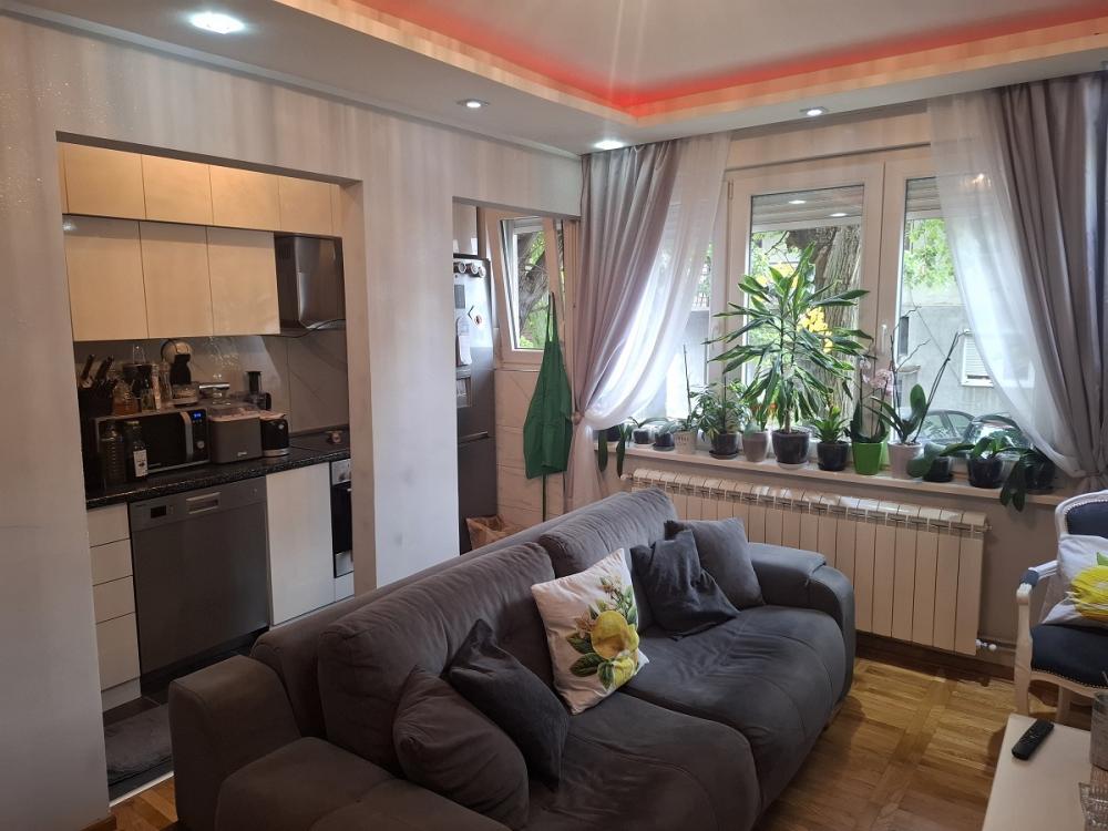 Slika 1 - Majska, Trosoban stan na prodaju, 70m2, 169.000€