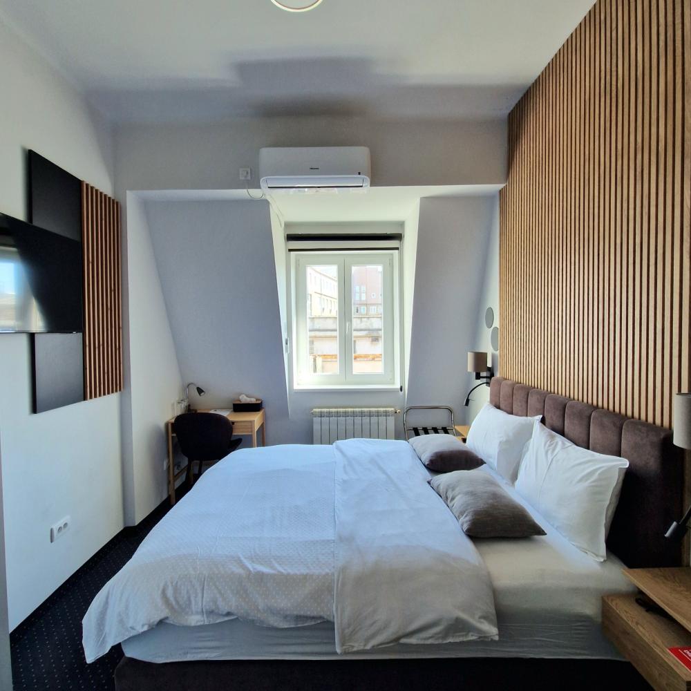 Slika 5 - Knez Mihailova, Šestoiposoban stan na prodaju, 205m2, 1.390.000€