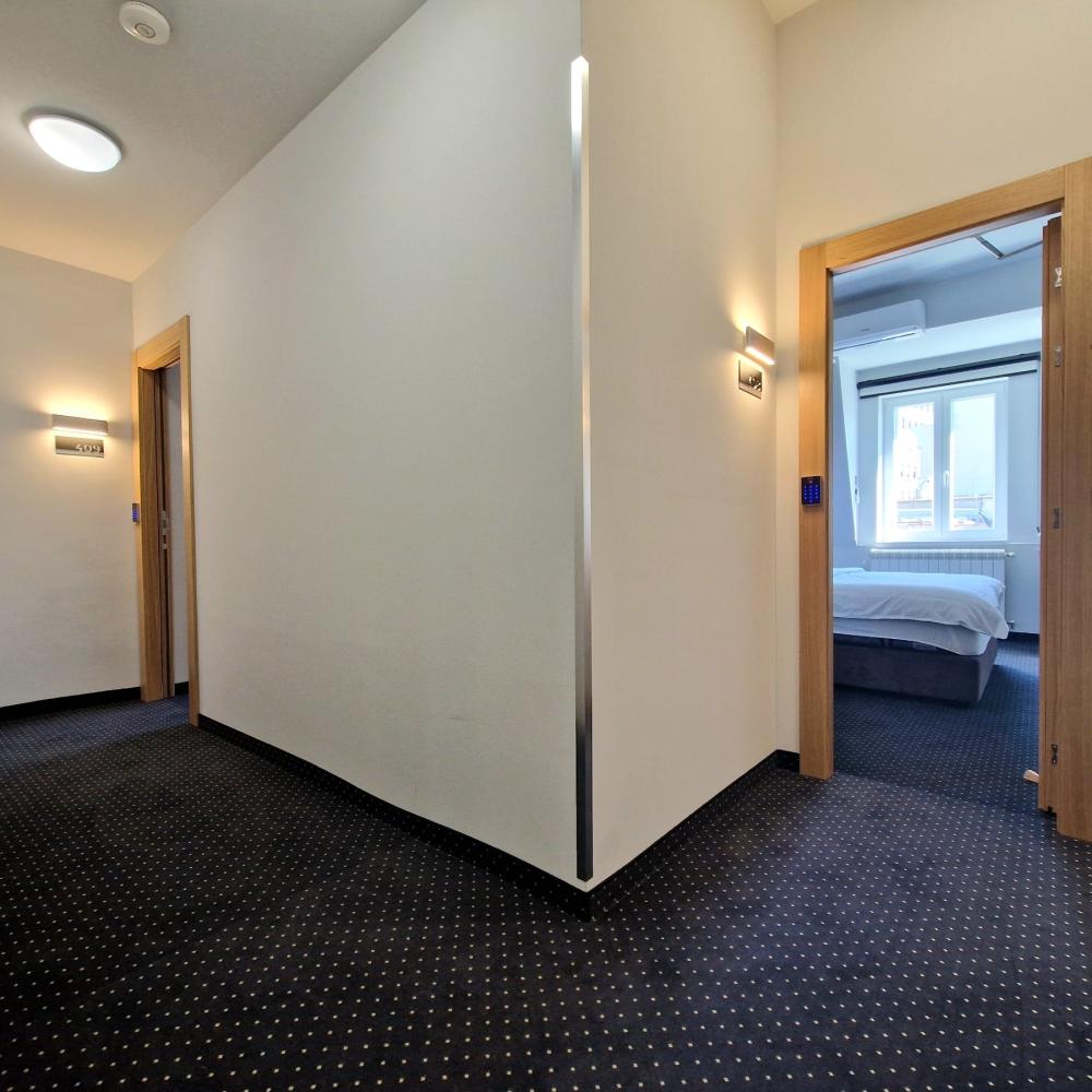 Slika 7 - Knez Mihailova, Šestoiposoban stan na prodaju, 205m2, 1.390.000€