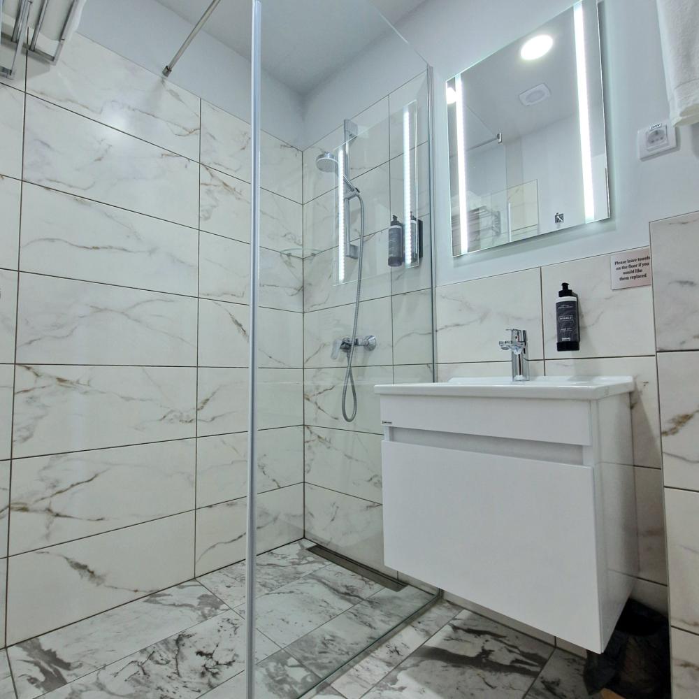 Slika 8 - Knez Mihailova, Šestoiposoban stan na prodaju, 205m2, 1.390.000€