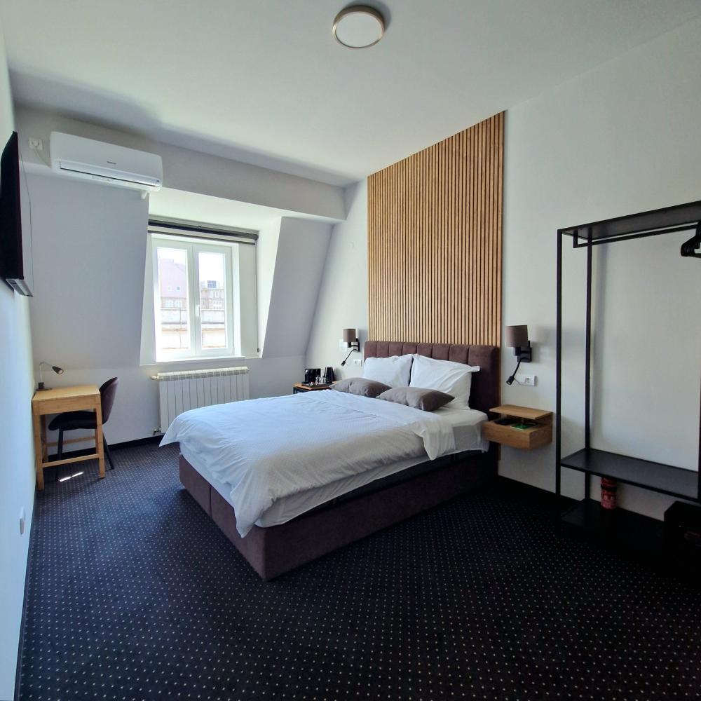 Slika 10 - Knez Mihailova, Šestoiposoban stan na prodaju, 205m2, 1.390.000€