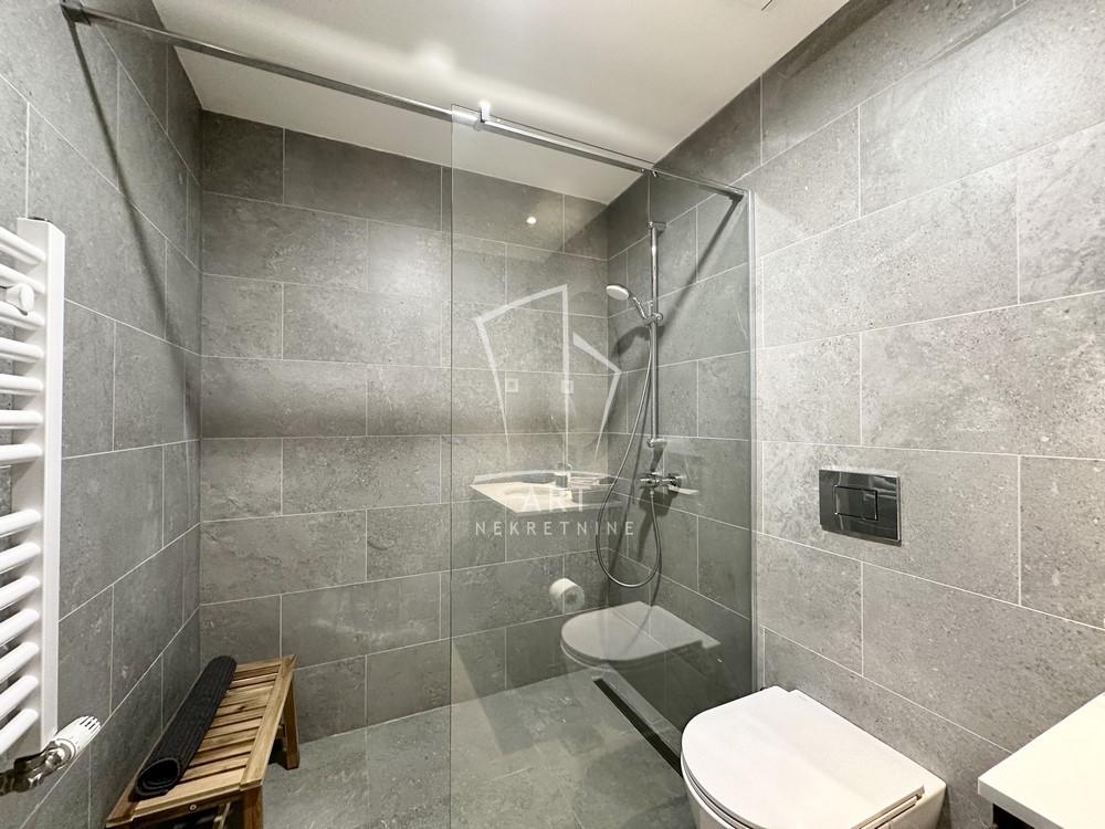 Slika 11 - Luke Ćelovića Trebinjca, Trosoban stan na prodaju, 95m2, 400.000€