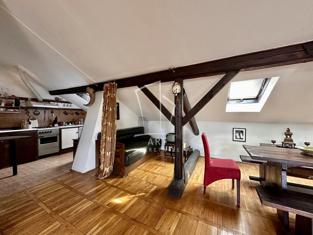 Slika 1 - Svetozara Markovića, Četvorosoban stan za izdavanje, 160m2, 800€