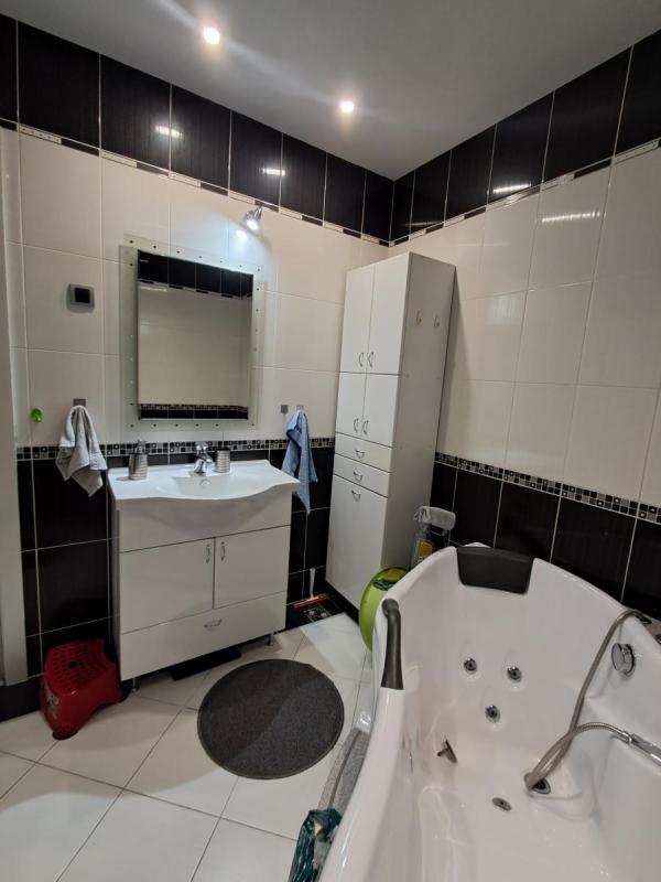 Slika 8 -  Kuća za izdavanje, 130m2, 1.200€