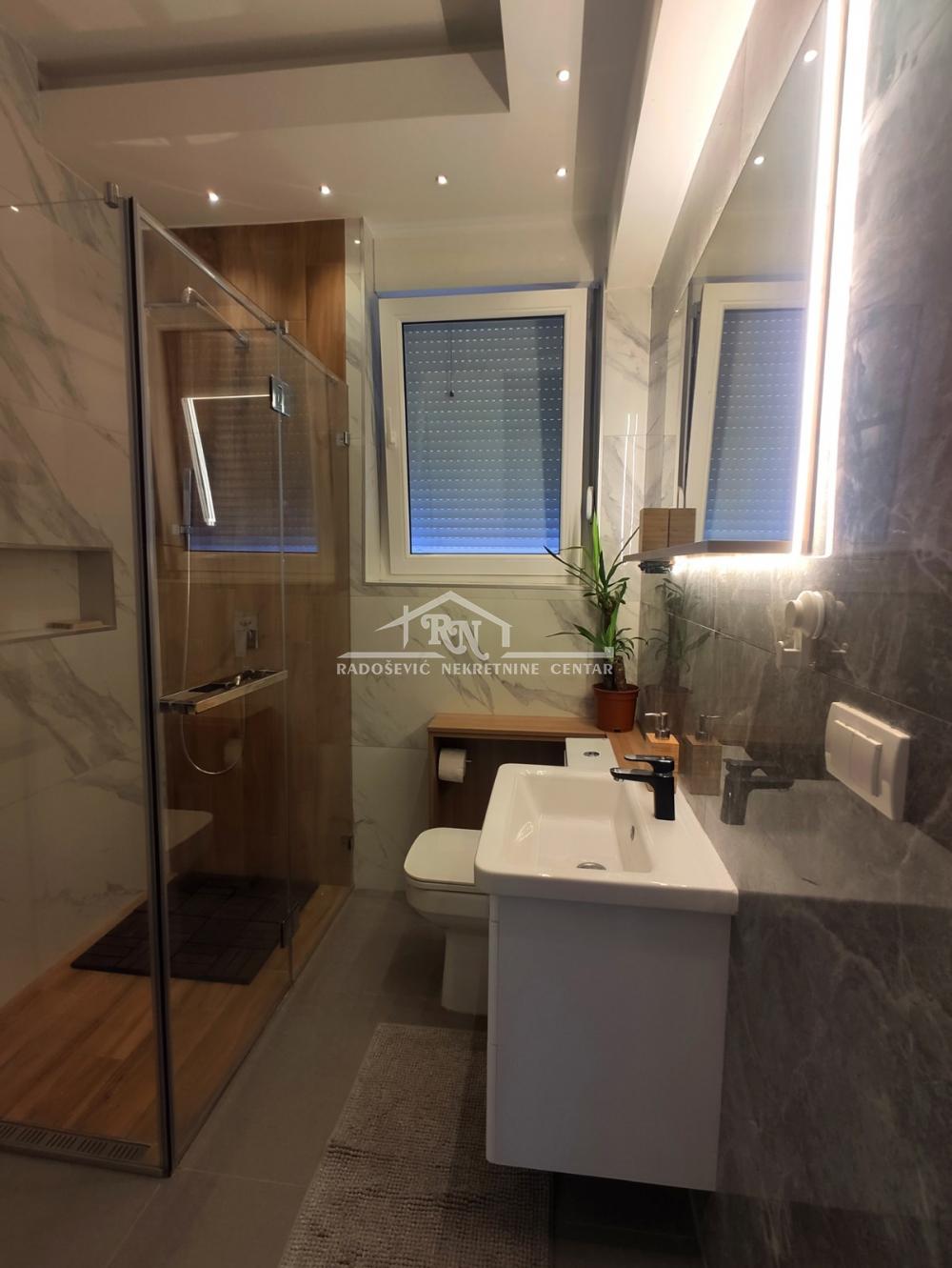 Slika 10 - Cetinjska, Dvosoban stan na prodaju, 45m2, 330.000€