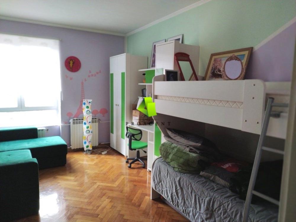 Slika 5 - Dvosoban stan za izdavanje, 80m2, 500€