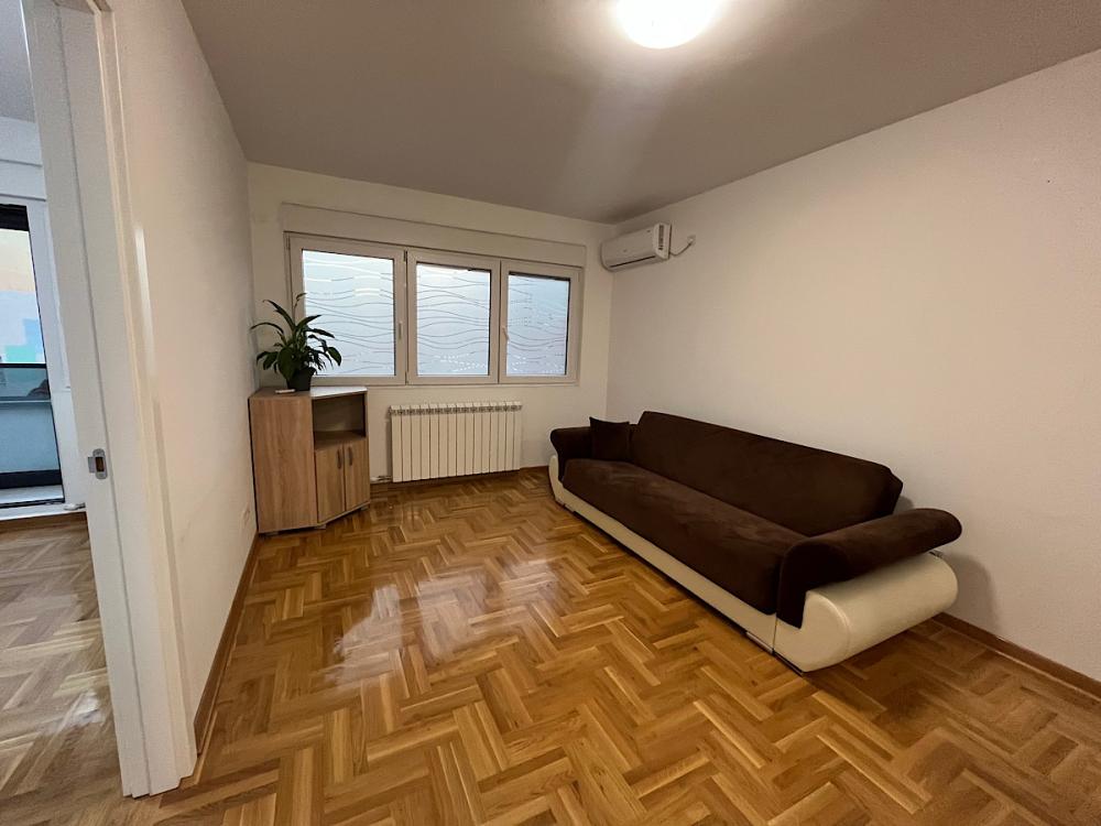 Slika 1 - Sabacka, Dvosoban stan za izdavanje, 45m2, 650€