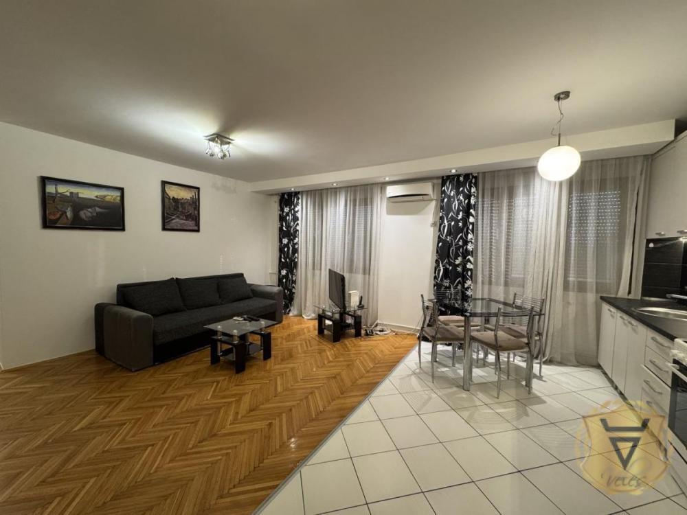 Glavna slika -Trosoban stan za izdavanje, 70m2, 1.000€