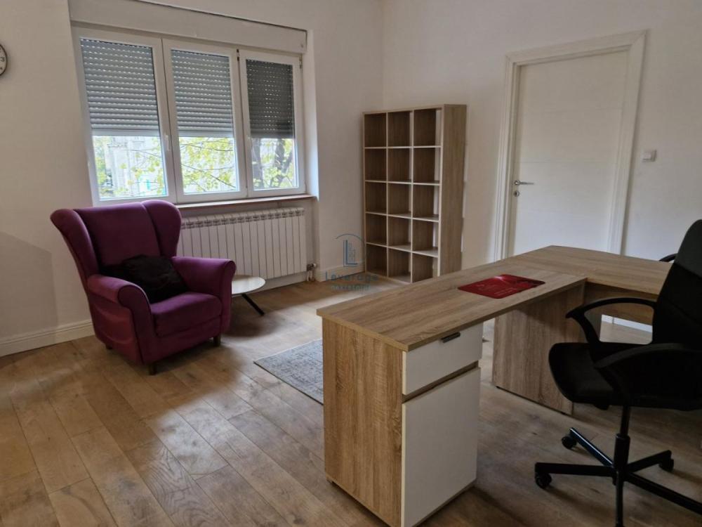 Slika 1 - Njegoševa, Dvosoban stan za izdavanje, 72m2, 900€