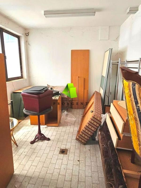 Slika 6 -  Lokal za izdavanje, 200m2, 750€