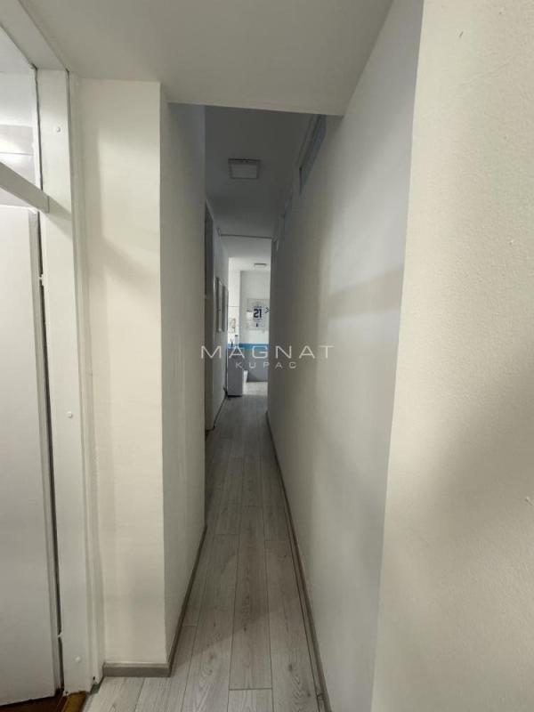 Slika 8 - Blagoja Parovića,  Lokal za izdavanje, 136m2, 1.950€