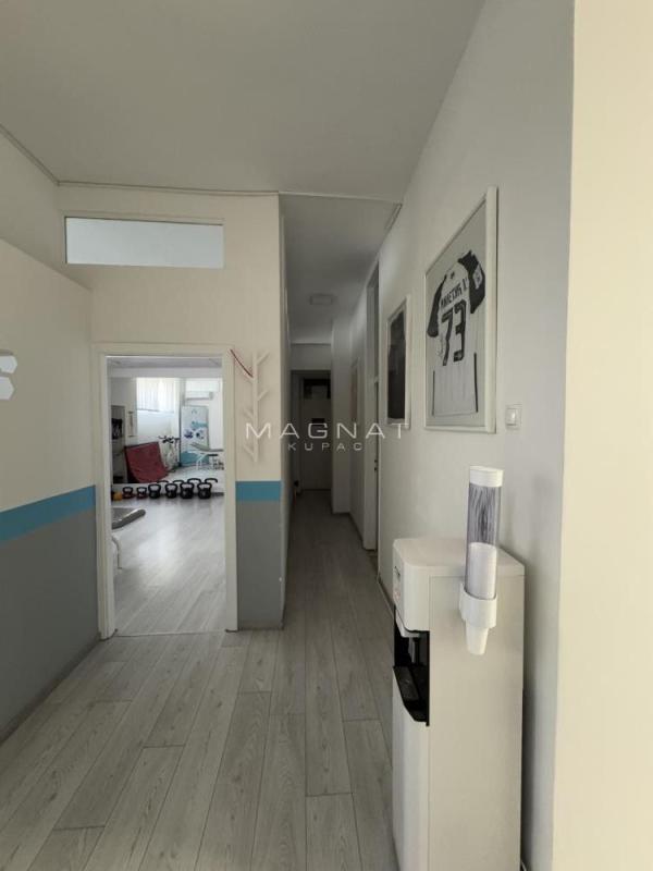 Slika 4 - Blagoja Parovića,  Lokal za izdavanje, 136m2, 1.950€