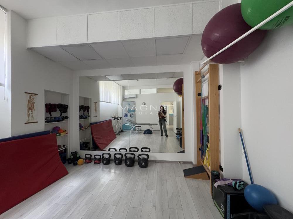 Slika 5 - Blagoja Parovića,  Lokal za izdavanje, 136m2, 1.950€