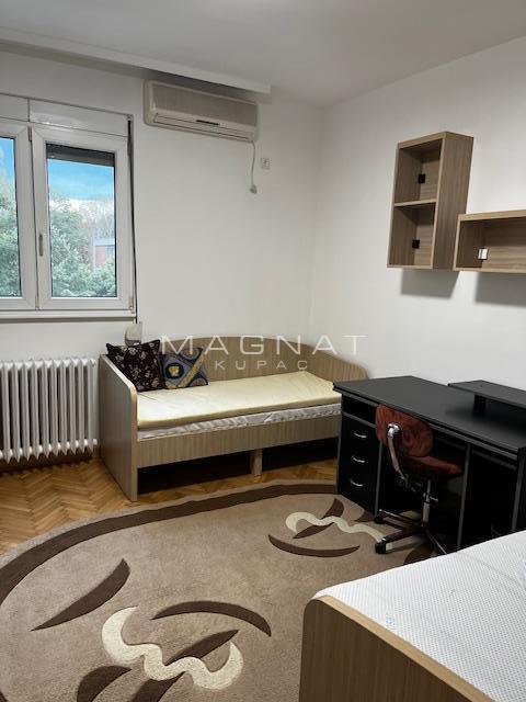 Slika 1 - Mije Kovačevića, Trosoban stan za izdavanje, 90m2, 700€