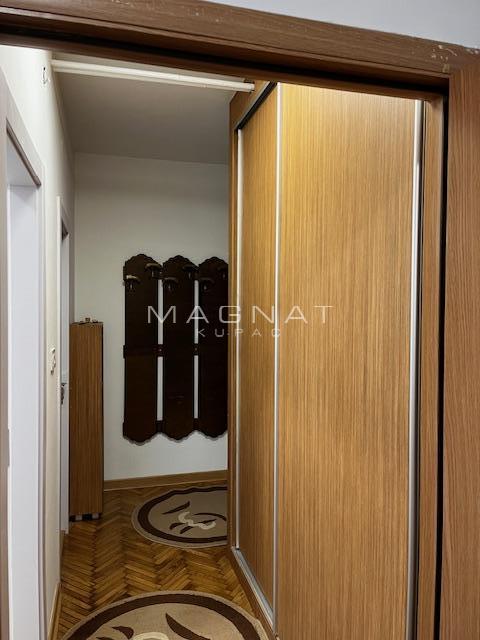Slika 7 - Mije Kovačevića, Trosoban stan za izdavanje, 90m2, 700€