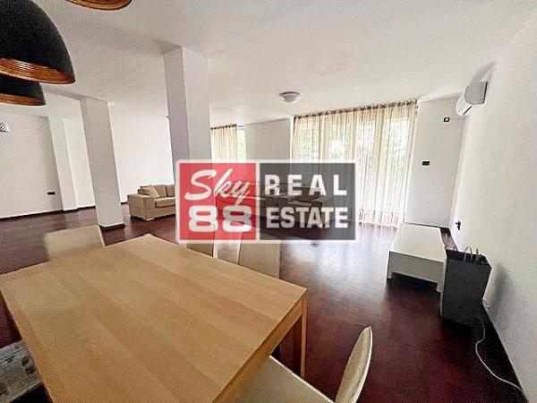 Glavna slika -Četvorosoban stan za izdavanje, 210m2, 1.450€