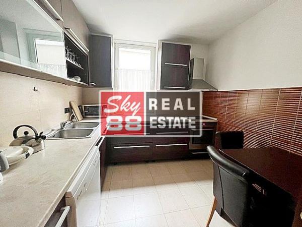 Slika 3 - Četvorosoban stan za izdavanje, 210m2, 1.500€