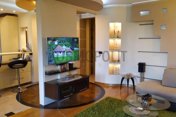 Glavna slika -Bulevar Arsenija Čarnojevića, Trosoban stan za izdavanje, 96m2, 1.000€