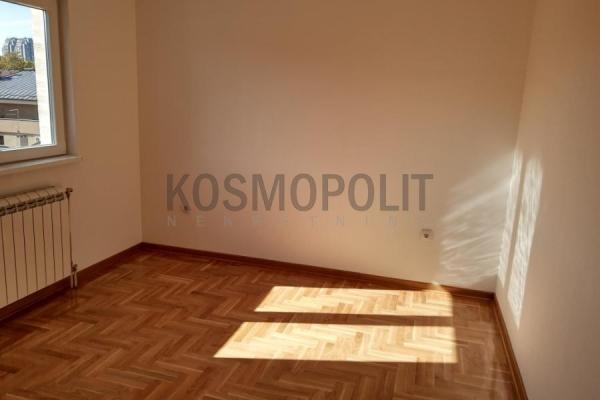 Slika 1 - Bilećka, Četvorosoban stan na prodaju, 101m2, 303.000€