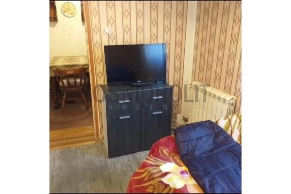 Slika 3 - Omladinsko šetalište , Četvorosoban stan na prodaju, 91m2, 128.000€