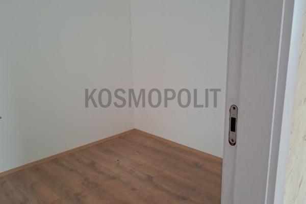 Slika 1 - Cara Lazara, Troiposoban stan na prodaju, 75m2, 72.700€