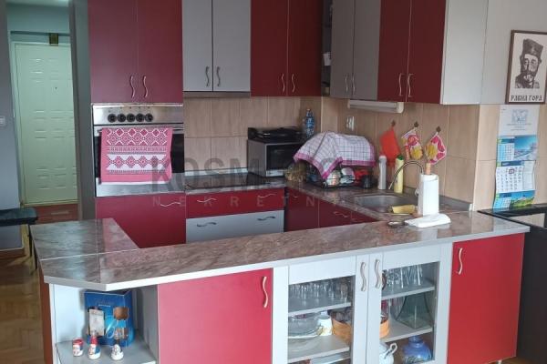 Slika 1 - Vitezova Karađorđeve Zvezde, Trosoban stan na prodaju, 75m2, 145.000€