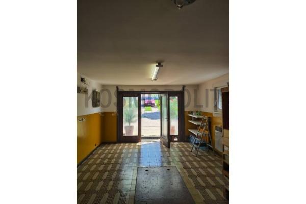 Slika 5 - Bratstva i jedinstva,  Kuća na prodaju, 399m2, 250.000€