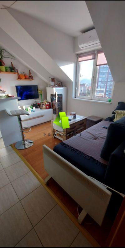 Glavna slika -Jednoiposoban stan za izdavanje, 28m2, 300€