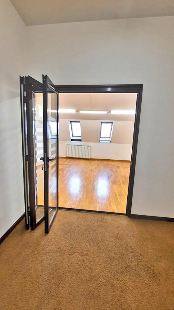 Slika 1 - Brace Jerkovic, Trosoban stan na prodaju, 82m2, 180.000€