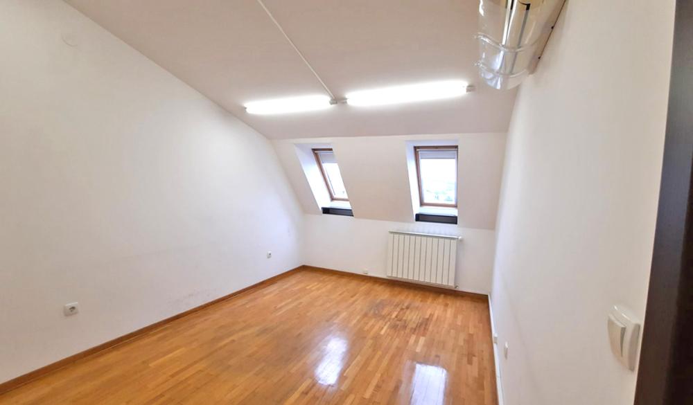 Slika 7 - Brace Jerkovic, Trosoban stan na prodaju, 82m2, 180.000€