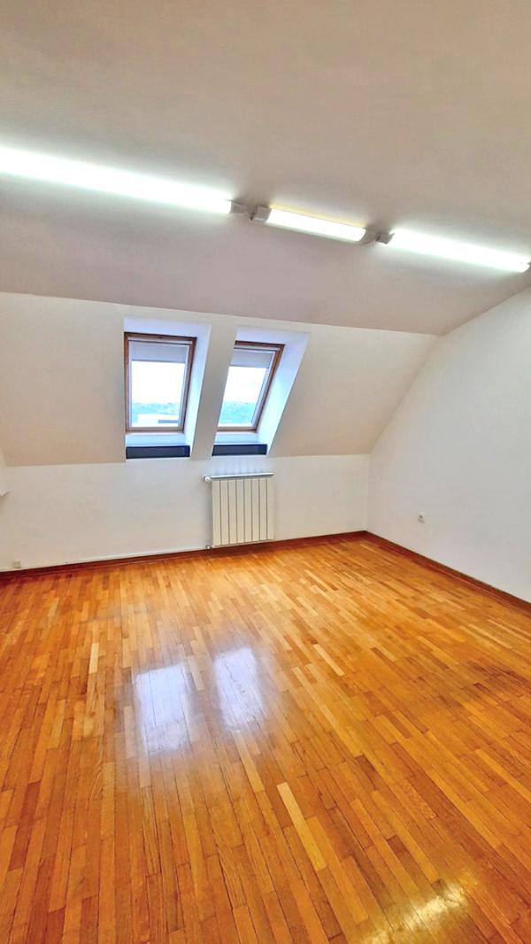 Slika 8 - Brace Jerkovic, Trosoban stan na prodaju, 82m2, 180.000€