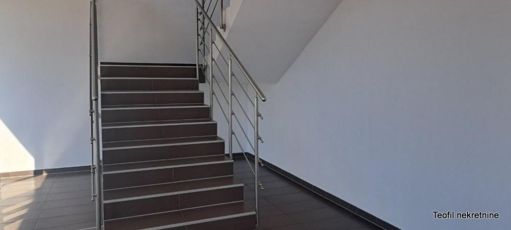 Slika 3 - 6.Industrijska,  Lokal za izdavanje, 200m2, 1.000€