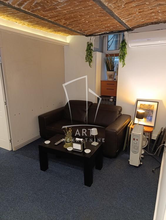 Glavna slika -Zmaj Jovina, Jednoiposoban stan za izdavanje, 28m2, 600€