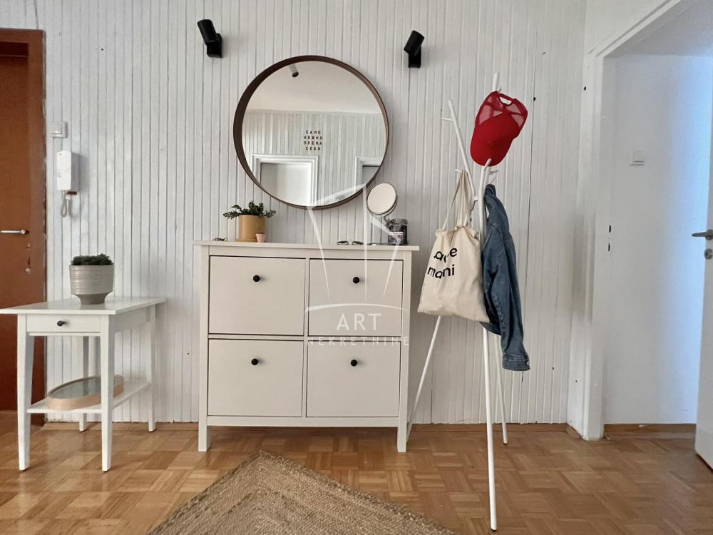 Slika 7 - Milentija Popovića, Trosoban stan za izdavanje, 66m2, 850€