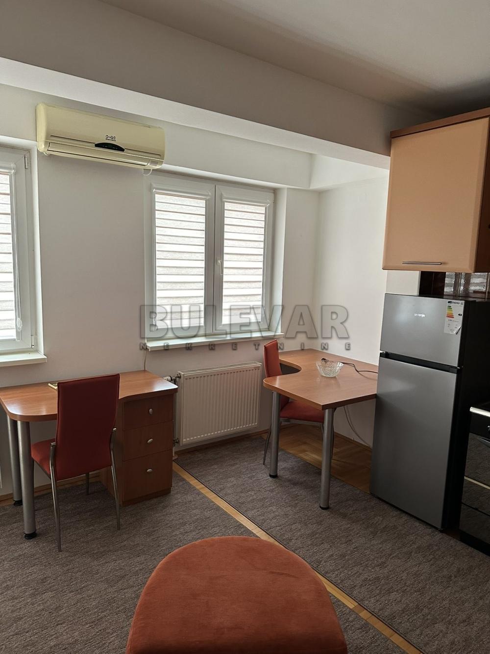 Slika 4 - Jovana Skerlića,  Stan za izdavanje, 30m2, 270€