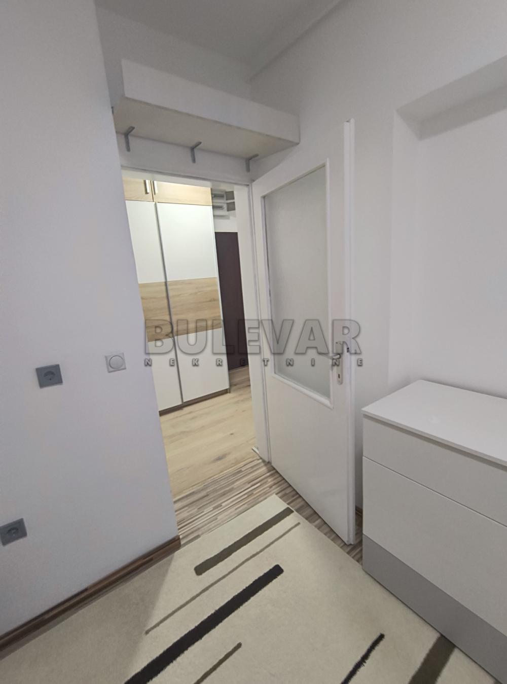 Slika 6 - Cara Dušana, Dvosoban stan za izdavanje, 45m2, 400€