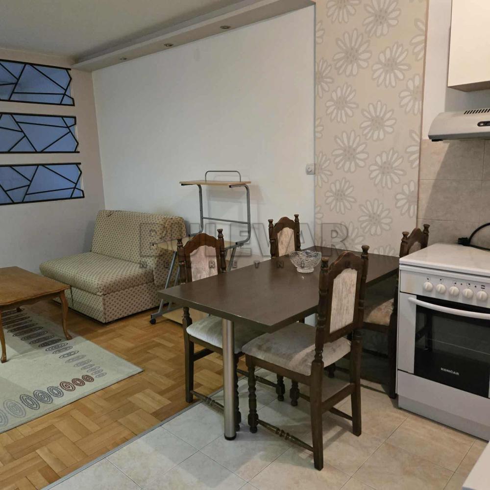 Slika 1 - Dr Petra Vučinića, Jednoiposoban stan za izdavanje, 40m2, 350€