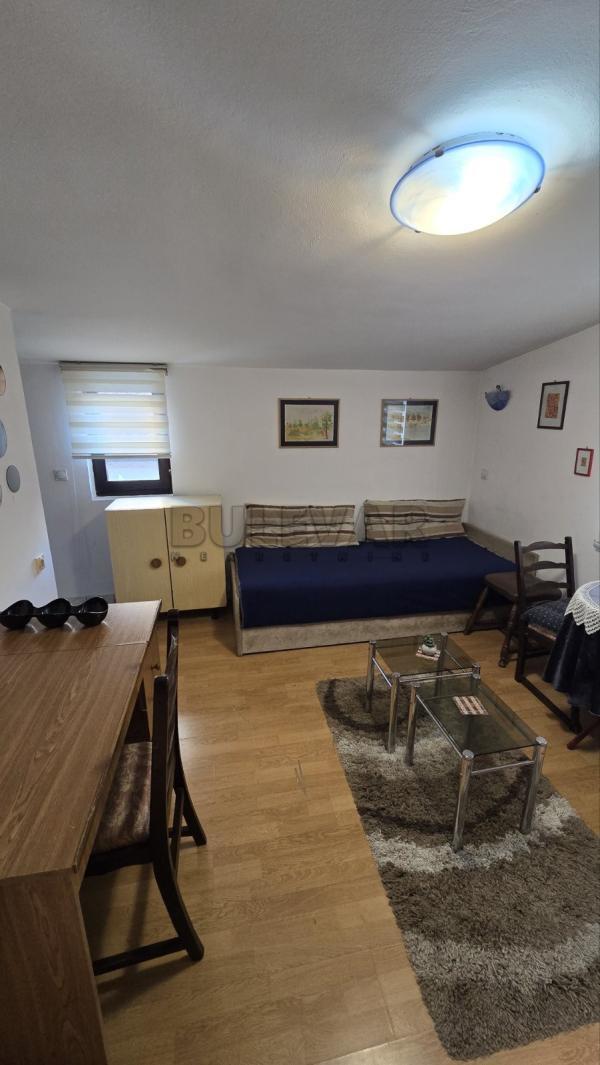 Glavna slika -Cara Dušana,  Kuća za izdavanje, 20m2, 200€