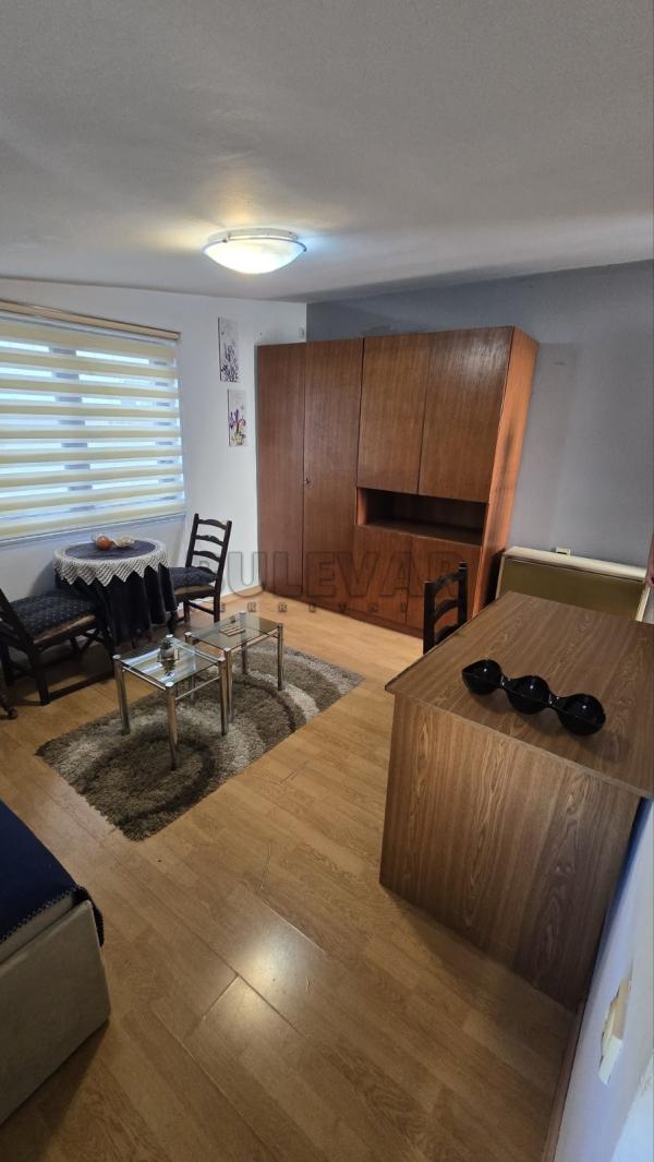 Slika 2 - Cara Dušana,  Kuća za izdavanje, 20m2, 200€