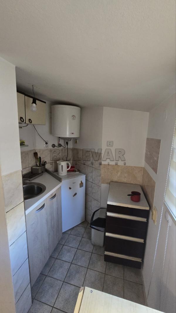 Slika 4 - Cara Dušana,  Kuća za izdavanje, 20m2, 200€