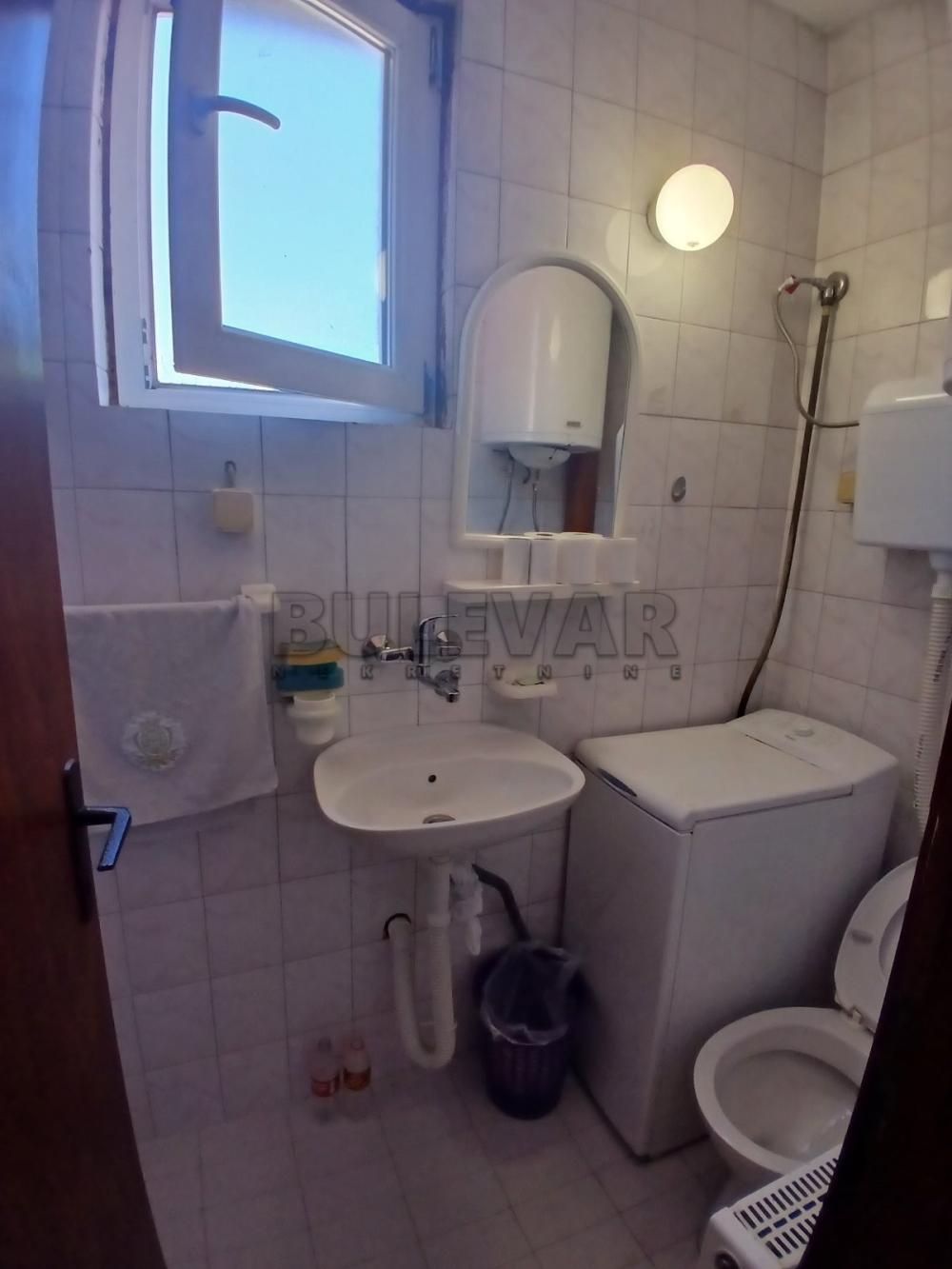 Slika 4 - Cetinjska, Dvosoban stan za izdavanje, 68m2, 400€