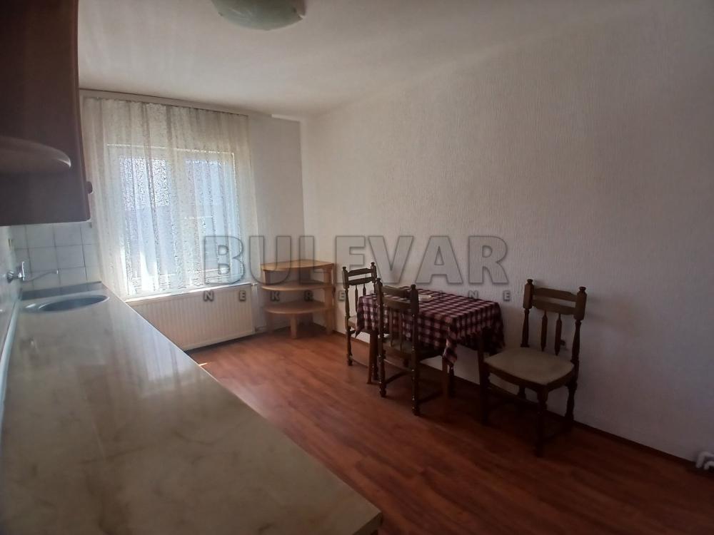 Slika 1 - Cetinjska, Dvosoban stan za izdavanje, 68m2, 400€