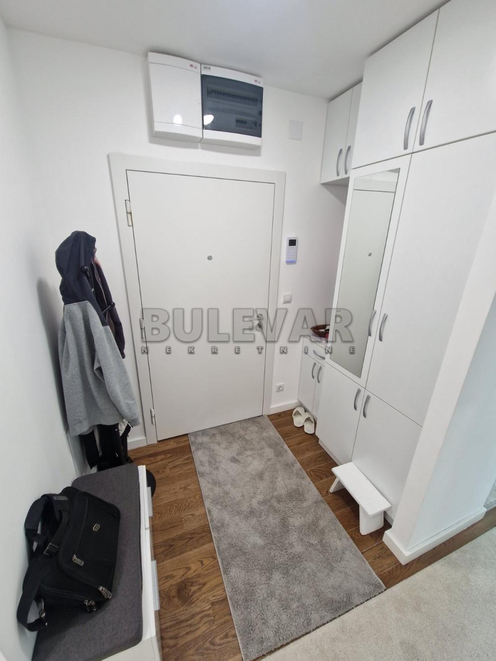 Slika 10 - Blagoja Parovića, Trosoban stan za izdavanje, 81m2, 750€