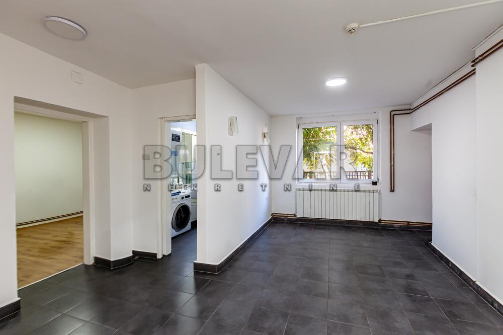 Glavna slika -Jovana Ristića, Trosoban stan na prodaju, 73m2, 143.000€