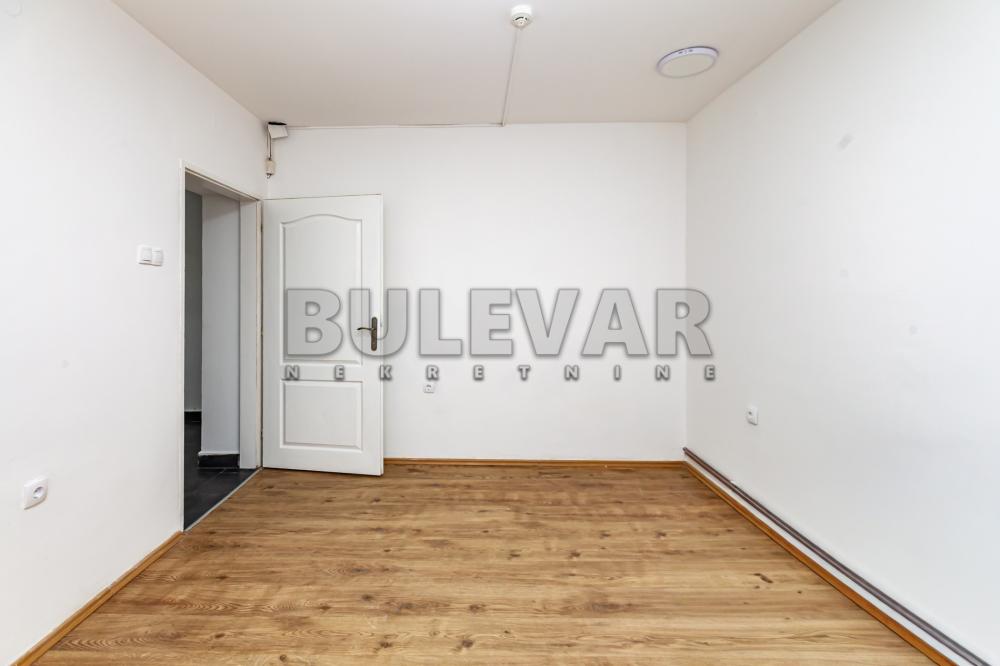 Slika 5 - Jovana Ristića, Trosoban stan na prodaju, 73m2, 143.000€