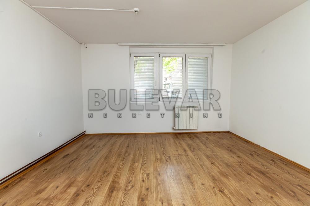 Slika 8 - Jovana Ristića, Trosoban stan na prodaju, 73m2, 143.000€